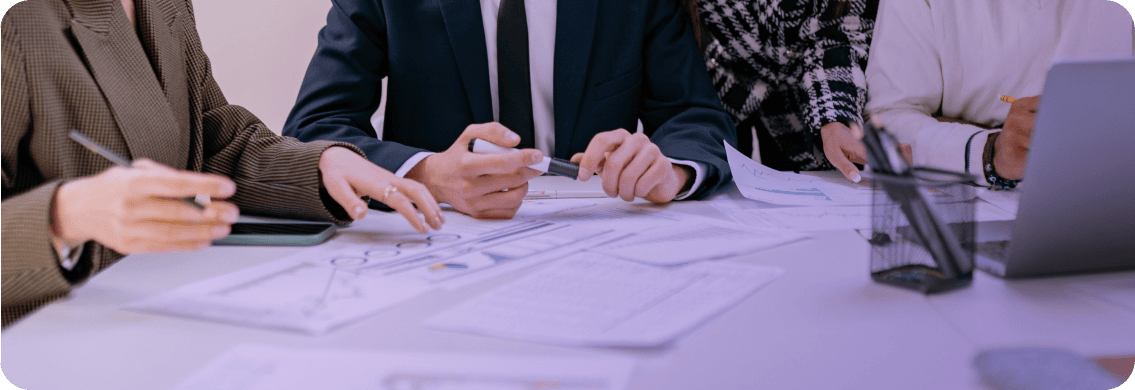 Business-Team arbeitet gemeinsam am Aufbau eines integrierten und governance-gesteuerten Agentic Enterprise